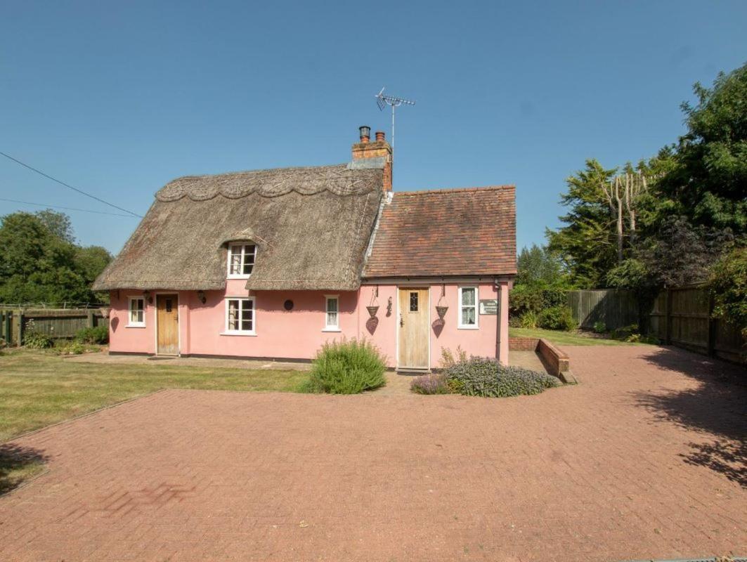 Two Bedroom Grade Ll Cottage At Az Luxury Stays Honey Horsefield With Wifi And Free Parking Hundon Exteriör bild