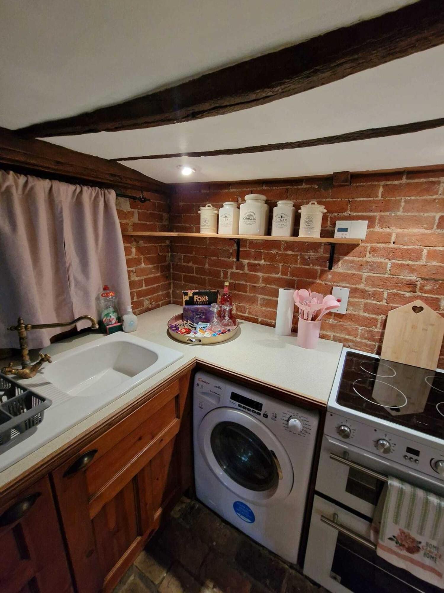 Two Bedroom Grade Ll Cottage At Az Luxury Stays Honey Horsefield With Wifi And Free Parking Hundon Exteriör bild